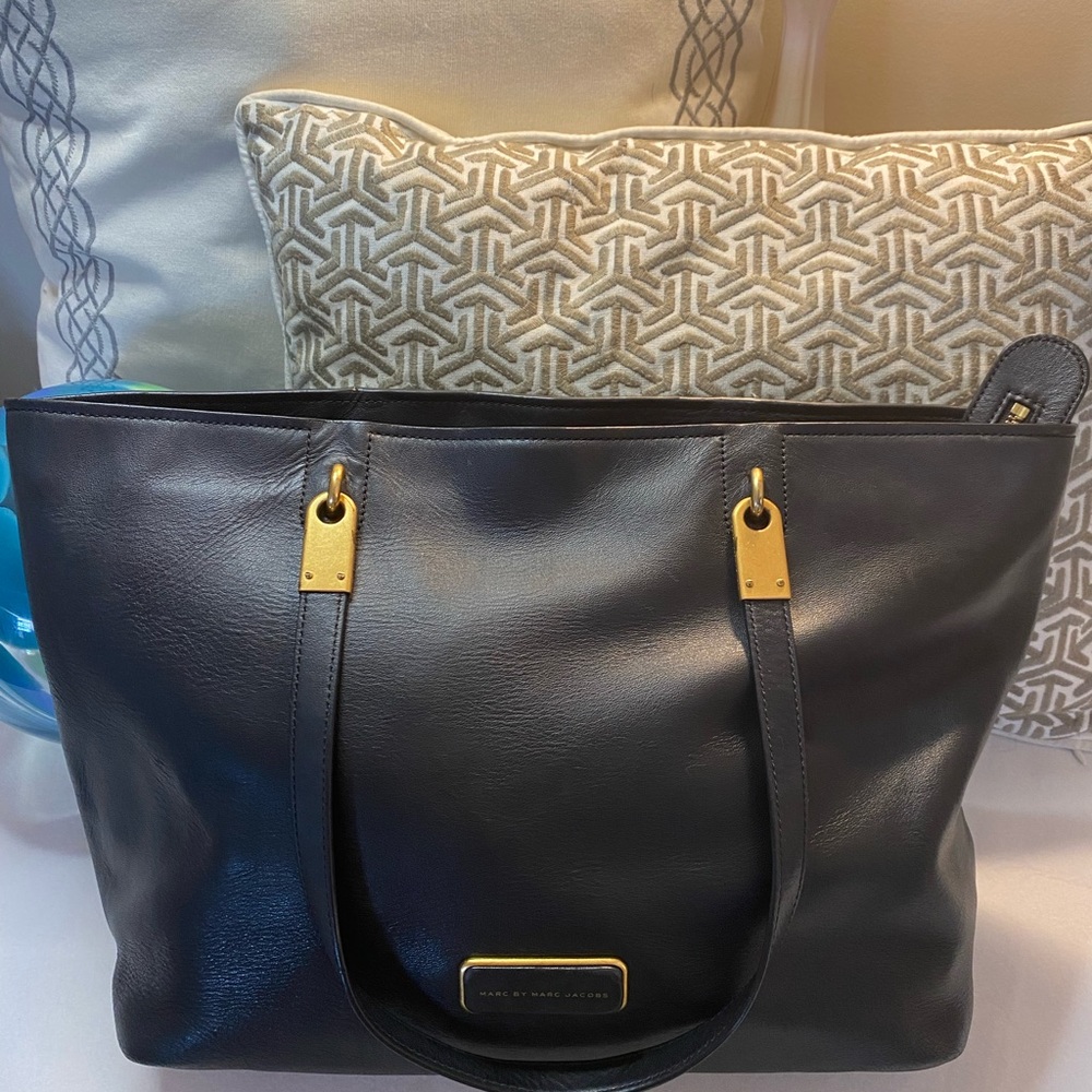 MARC by MARC JACOBS BLK Leather Tote